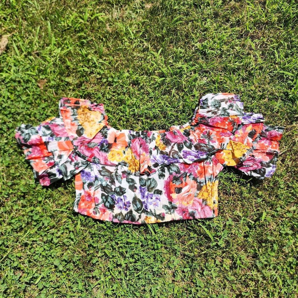 Vintage Off Shoulder Floral Crop Top